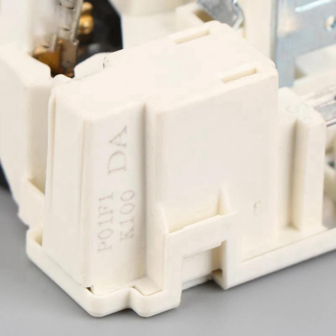 Slide 35b15b3ccd27429a9eb806ab903dc2c3