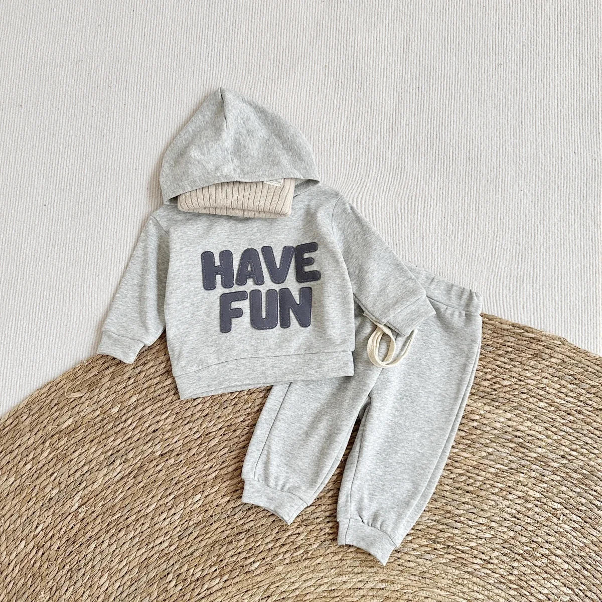 Description Picture 4 of itemNewborn Baby Clothes Set Boys Girls Hoodies Suit Casual Style Letter Print 2PCS Sets Children Baby Sweatshirt Spring Autumn