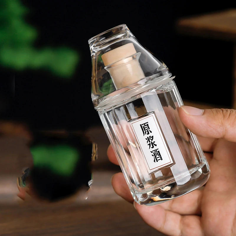 Description Picture 4 of item100ML cute mini lead-free whiskey decanter for Liquor Scotch Bourbon outdoor easy to carry