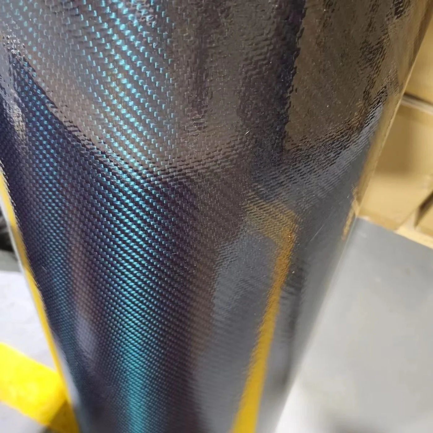 Description Picture 4 of item3K 200gsm Carbon Fiber Prepreg Fabric Twill Weave Cloth High Modulus Variable Temperature 120° Curing DIY surface Modification