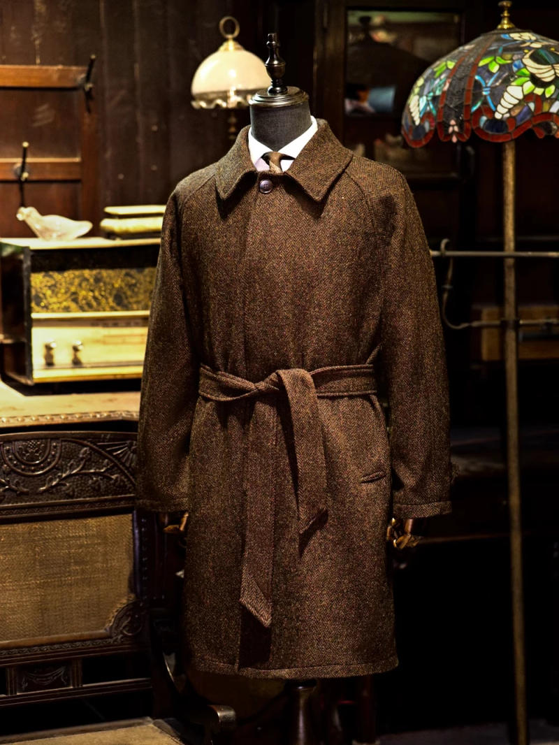 Description Picture 4 of itemMen's Tweed Balmacaan Coat Color Speckled Pattern Classic Elegant Style Windbreaker