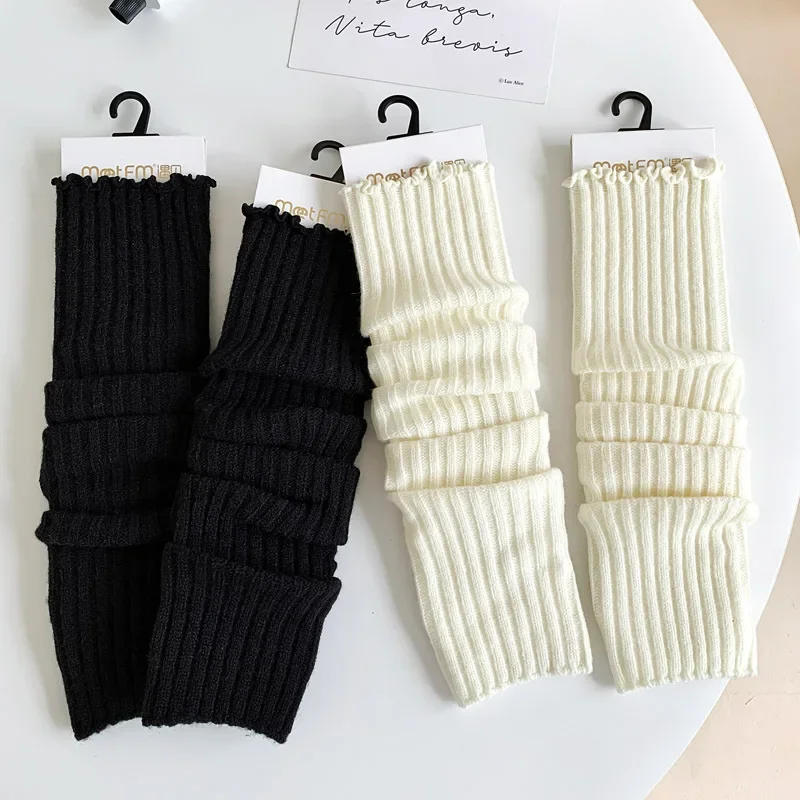 Description Picture 4 of itemLolita Long Socks White Arm Warmer Ladies Autumn Winter Crochet Socks Y2K Women Leg Warmers Knitted Warm Foot Cover Boot Cuffs