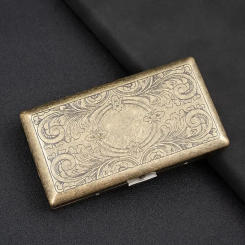 Retro Metal Cigarette Box, Victorian Style Rich Flower Cigarette Box, Men's and Women's Gift Cigarette Accessories