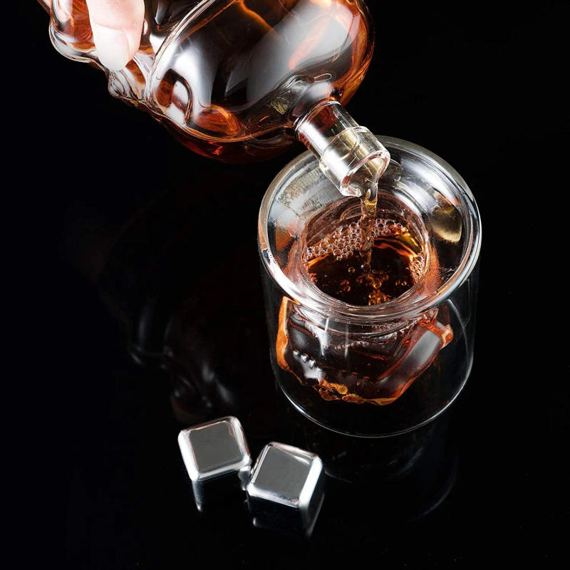 Description Picture 3 of item650ml creative Storm Trooper Whiskey Decanter Crystal Glass Wine Decanter Bottle Magic Aerator Wine Glasses Accessories