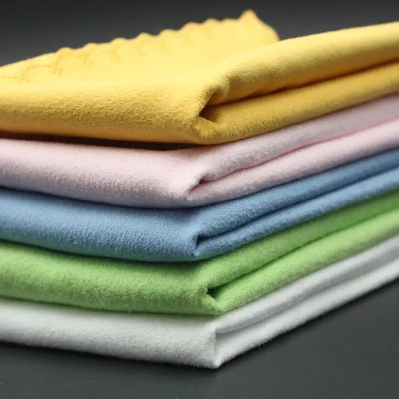 Description Picture 2 of item5pcs Microfiber Cleaning Polishing Polish Cloth for Musical Instrument Guitar Violin Piano Clarinet Trumpet Sax Universal