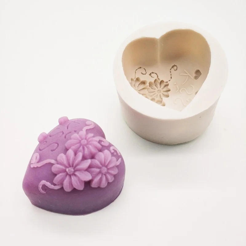 Description Picture 3 of item3D Love Carving Flower Soap Silicone Mold Handmade Chocolate Cake Baking Tool Diy Clay Plaster Candle Making Kit Home Gift