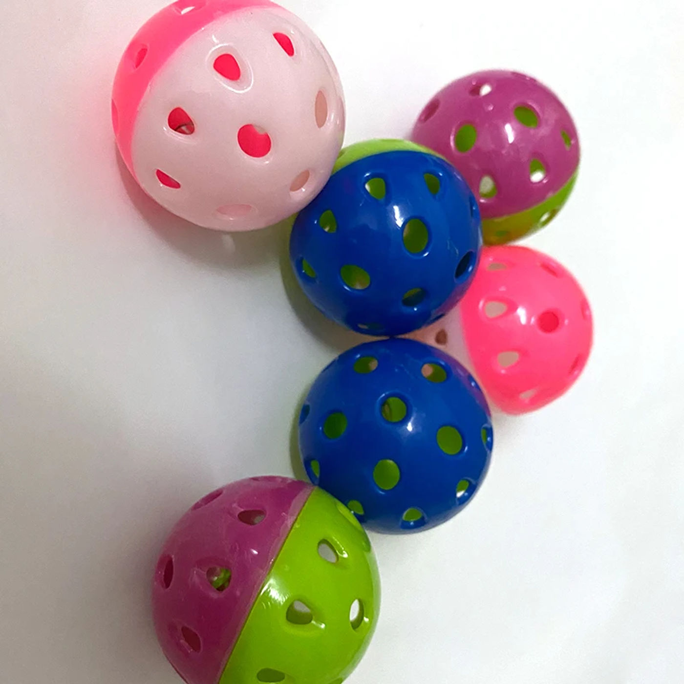 Description Picture 4 of itemColourful 5Pcs/Set 4.3cm Plastic Pet Cat Kitten Play Balls With Jingle Bell Pounce Chase Rattle Toy For Dog Cat pet