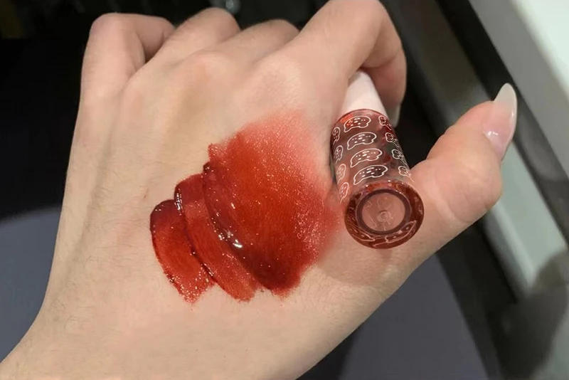 Description Picture 5 of itemCappuvini Bubble Lip Gloss Mirror Water Liquid Lipstick Moisturizing Lipgloss Long Lasting Sexy Lip Tint Makeup Korean Cosmetics