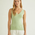 RIBBED V-NECK CAMISOLE TOP