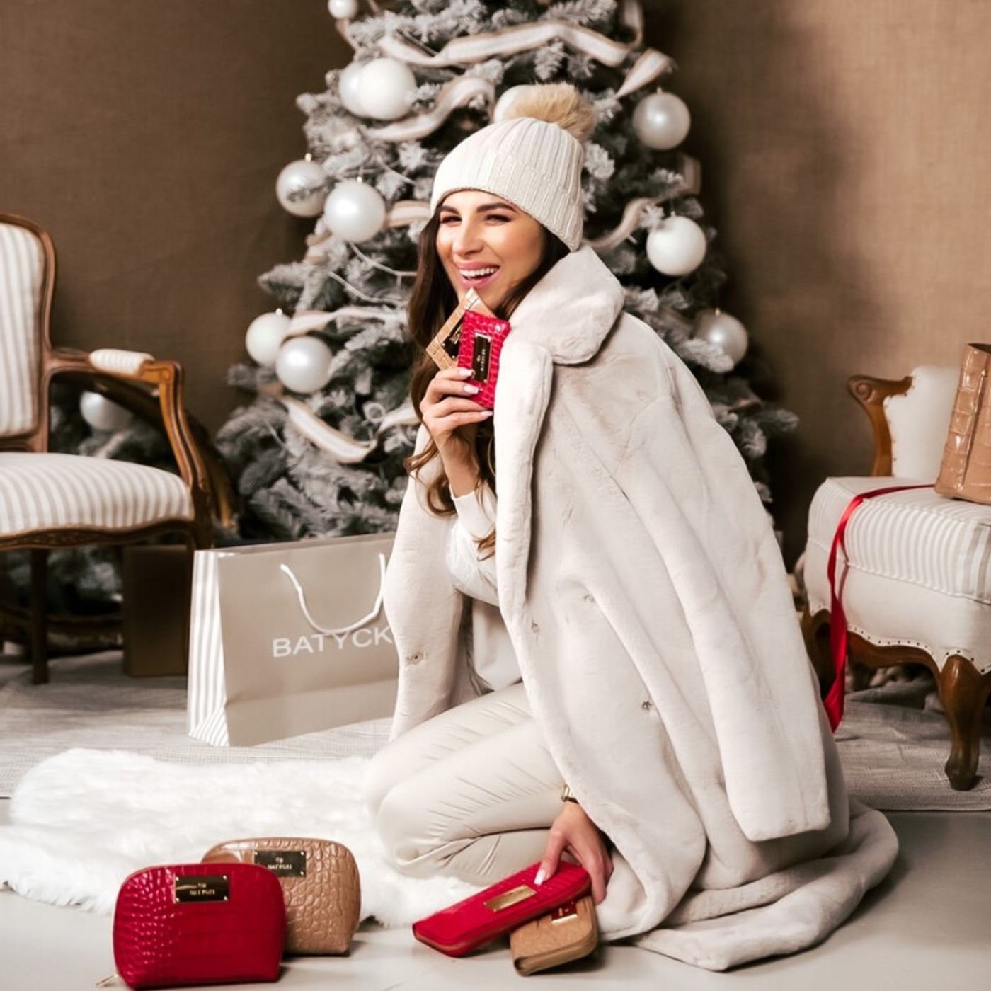 Slide e674e9eeb8404caa82317b2ea6355979