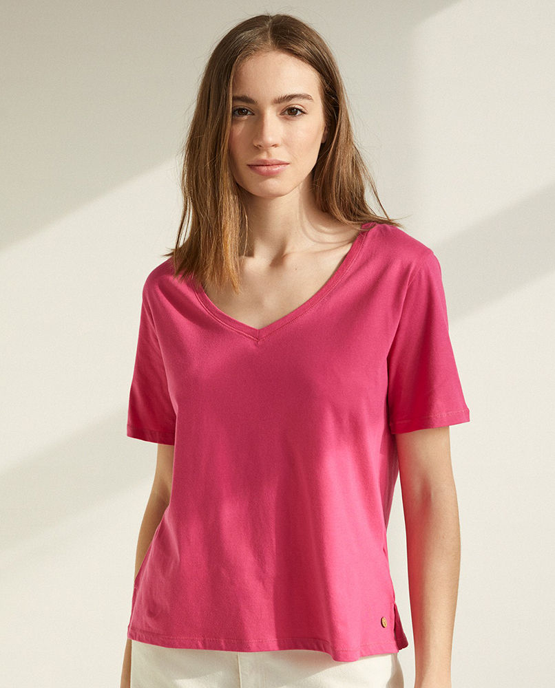 ORGANIC-COTTON V-NECK