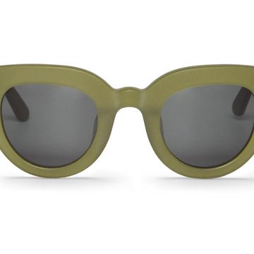 Beech Matte Basil with Classical Lenses