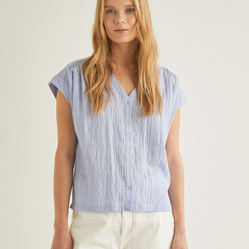 BUTTON V-NECK SHIRT