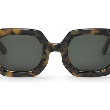 Sagene Hc Tortoise with Classical Lenses