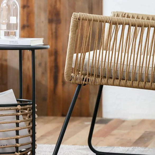 Slide 53004201c5404b85a7c898bbda03b08a