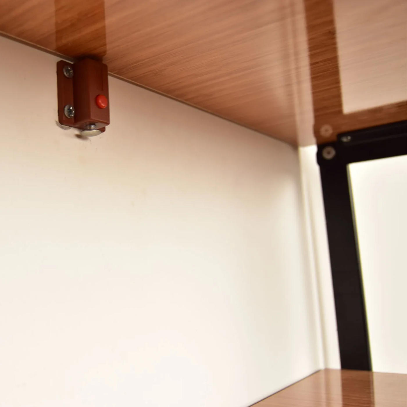 Slide e67cf87434c14916a474433547a9d283