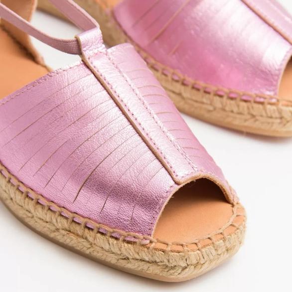 Slide 6149e76a3ce74ae3a35e3bd2cb9a830f