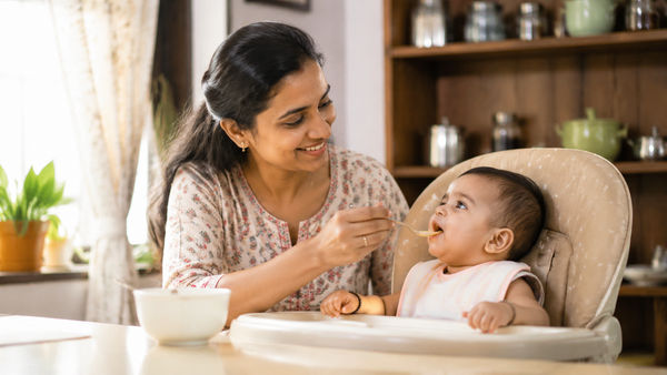 Baby Refuses Bottle in Summer? 8 Heat-Proof Feeding Solutions for Indian Parents