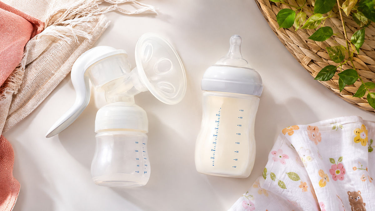 When to Start Sippy Cup: 6-Month Checklist & Bottle-to-Cup Transition Guide for Indian Parents