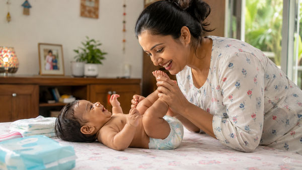 Are Gel Crystals in Baby Diapers Safe? SAP Science & Leakage Explained