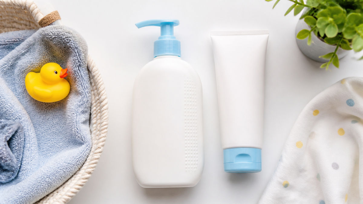 Organic Baby Powder vs Regular: What Indian Parents Must Know Before Choosing