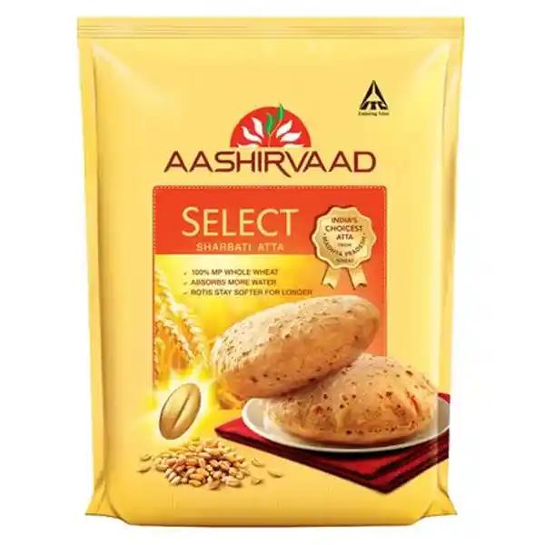 Aashirvaad Select Chakki Atta Whole Wheat Flour (Family Pack)