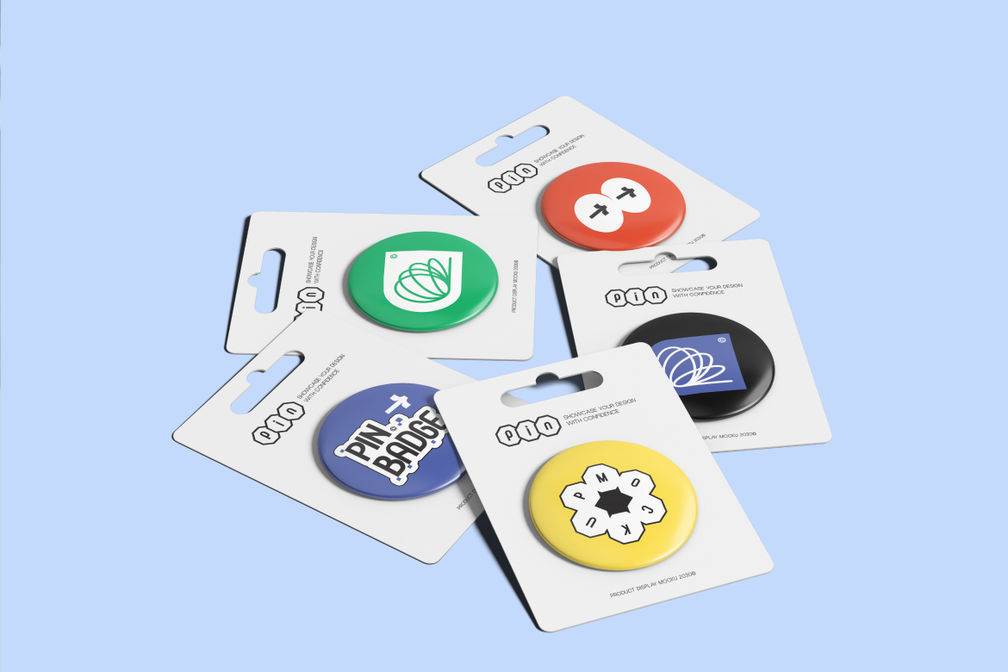 Round Pin Badge Card Packaging Mockup For Branding Preview 1