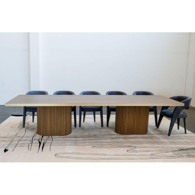 Biloba Dining Table