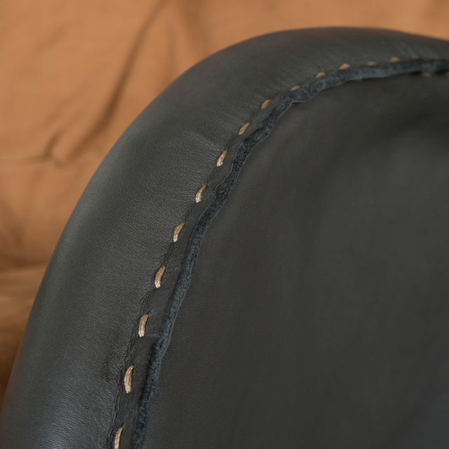 Barão Leather Lounge Chair