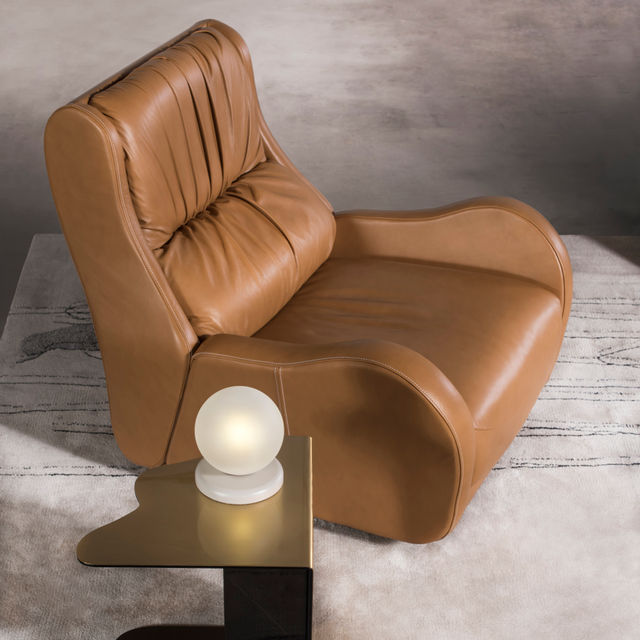 Capelinhos Leather Lounge Chair