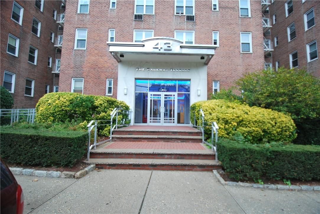 Listing photo
