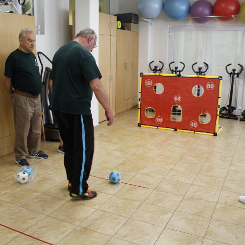 Dobrovoľnícky projekt Športový deň pre seniorov