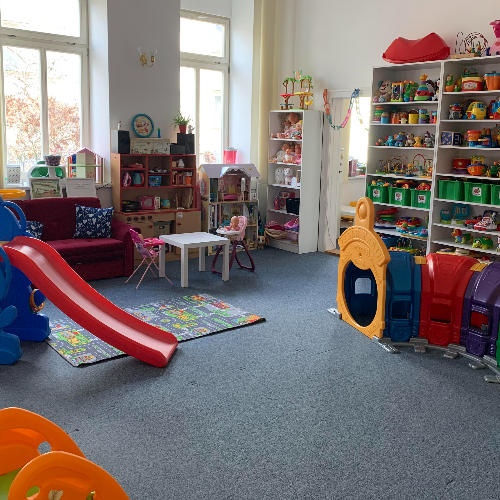 Dobrovoľnícky projekt Pomôž nám spoločne pripraviť priestor pre najmenších v Rodinnom centre BAMBUĽKOVO