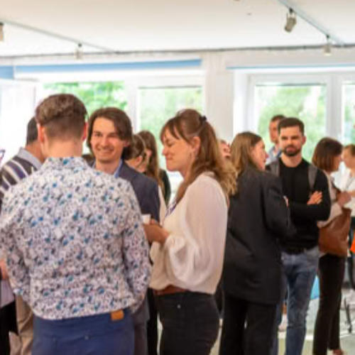 Dobrovoľnícky projekt Hľadá sa platený STÁŽISTA pre TEACH Konferenciu 💪🏽