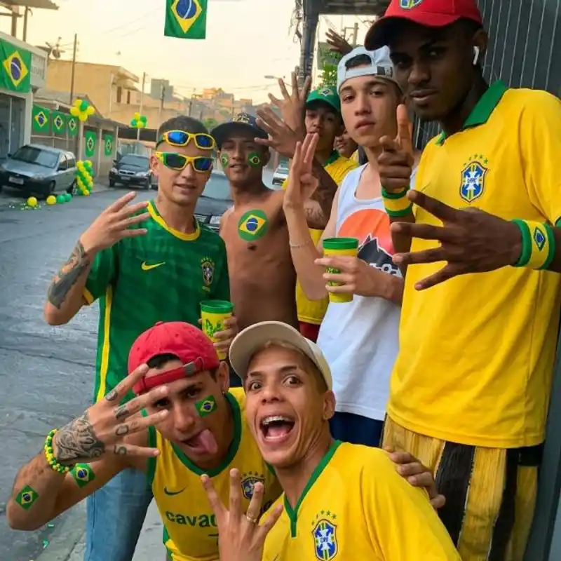Imagem do grupo de WhatsApp maiorais 2.0 ( especial de copa 🇧🇷⚽️) - categoria Amizade