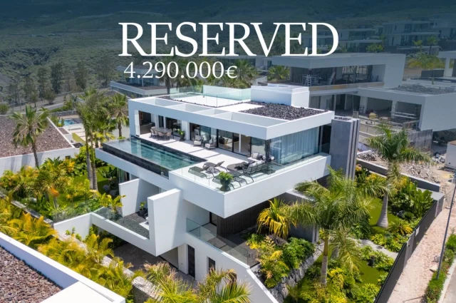 Reserved luxury villa