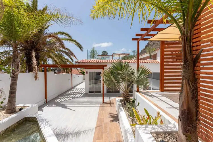 INDEPENDENT VILLA in Arona