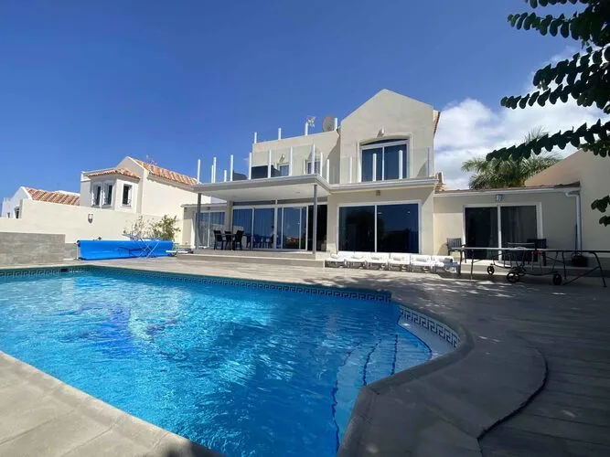 LUXURY VILLA in Costa Adeje