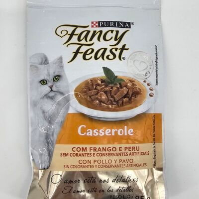 FANCY FEAST CASSEROLE CON POLLO Y PAVO 85 GR