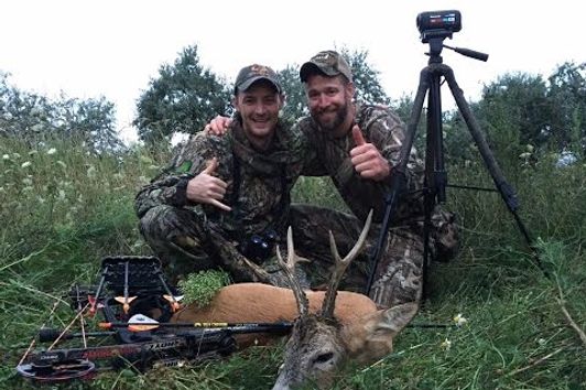 WILD Jaeger Hungarian Roe Deer Bowhunt (Bogenjagd Rehbock), Season 6, Group 2 (Brad Burton)