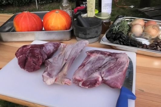 Hunt Cook Grill Folge 30: Haxe vom Reh und Wildschwein aus dem Dutch Oven #WildaufWild #Jagd