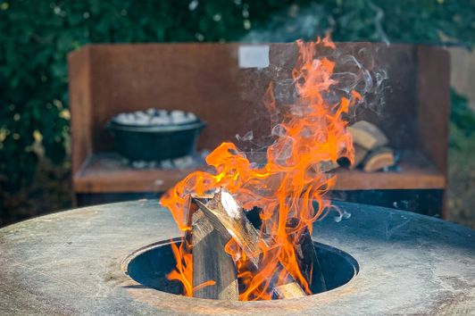 Outdoor Kochen mit THE DUDE GRILL