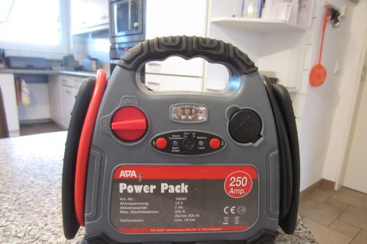 APA Power Pack Auto-Starthilfe 250A mit integriertem Druckluftkompressor