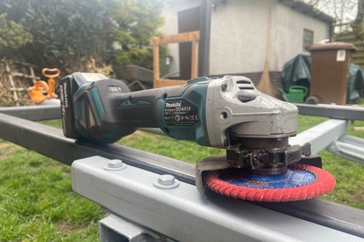 Makita 18V Winkelschleifer 