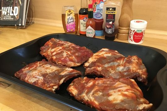 Rezept: Smokey Wildschwein-Spare Ribs aus dem Ofen 