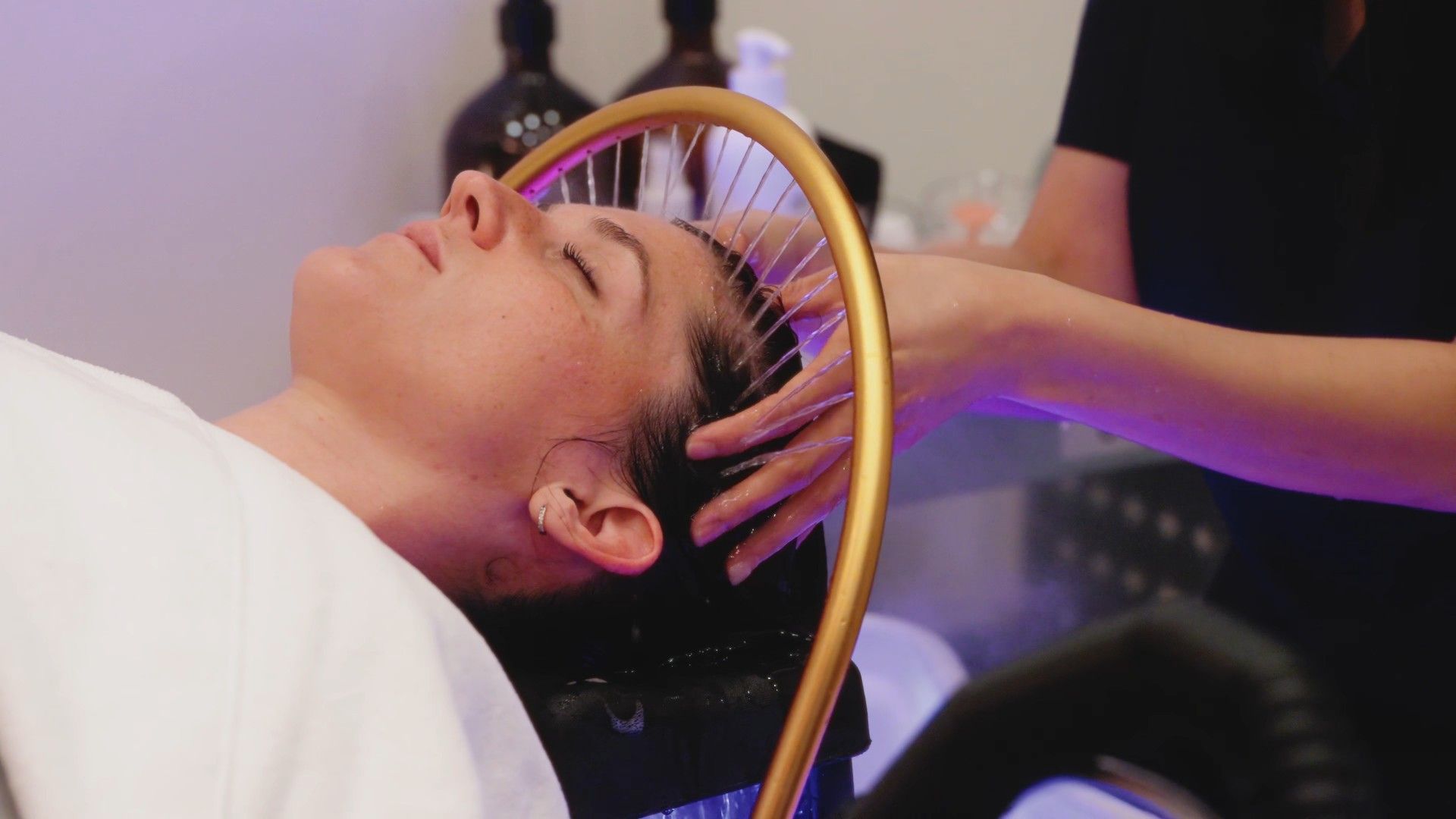 Wellness and spa commercial for Meraki featuring relaxing lifestyle visuals