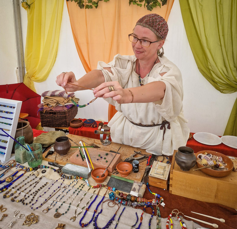 Römischen Schmuck herstellen