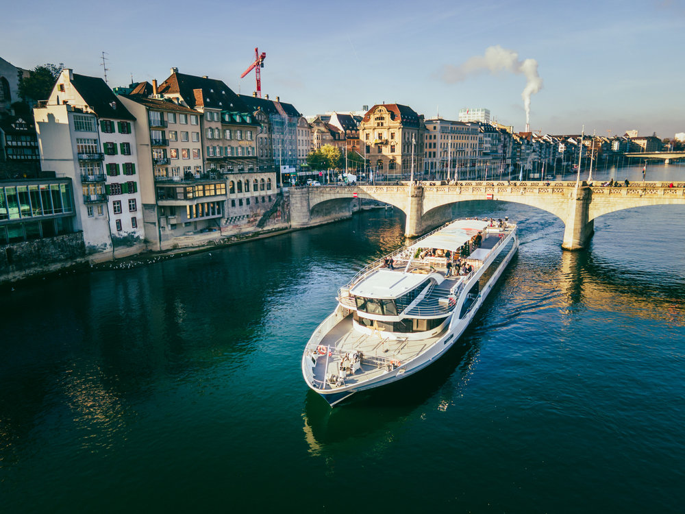 Schleusenfahrt nach Rheinfelden und zurück