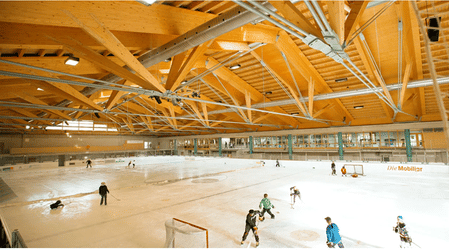 Öffentliches Eislaufen im Sportzentrum Lenzerheide