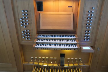 Miklos Árpás spielt seine Orgelversionen berühmter Meisterwerke